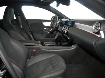 CLA 180 Coupé   AMG BURM NIGHT MULTI 360 AHK PDC