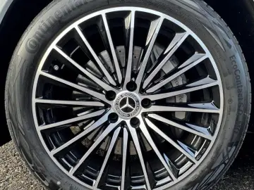 GLC 450 d 4M AMG 20  3D AHK Keyless Pano Distron