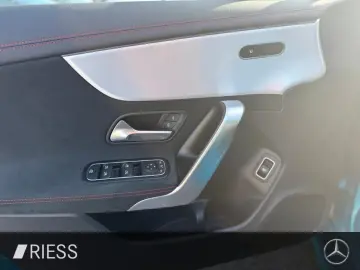 CLA 200 Coupé AMG SPORT PANO DISTR AHK 360  MULT