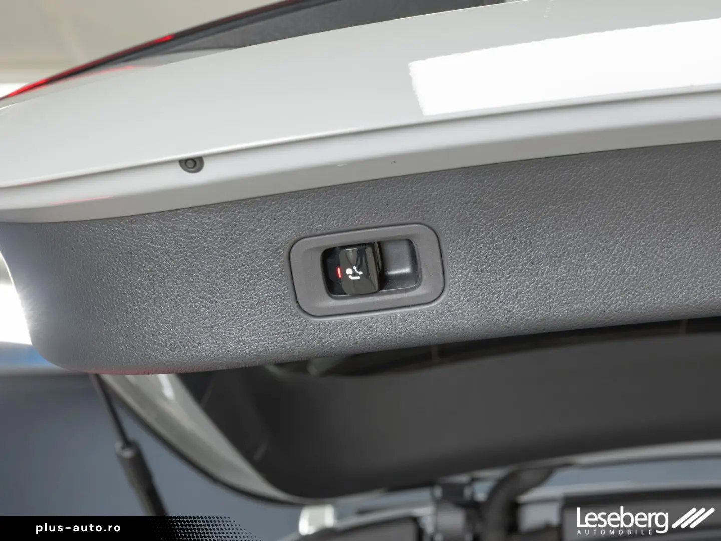 GLC 300 e 4M Avantgarde DIG.LIGHT AHK Pano HUD