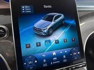 GLC 300e 300 e Coupe 4Matic 313hp AMG Pano  VAT