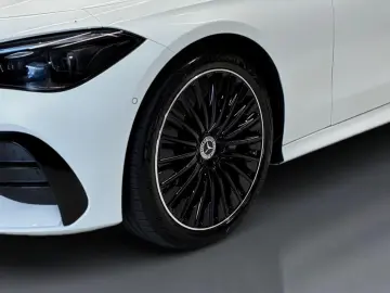 CLE 200 4M Coupé AMG Night Pano MBUX Ambiente