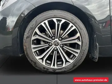 Corolla Hybrid Team D AHK Soundsystem LED Blendf