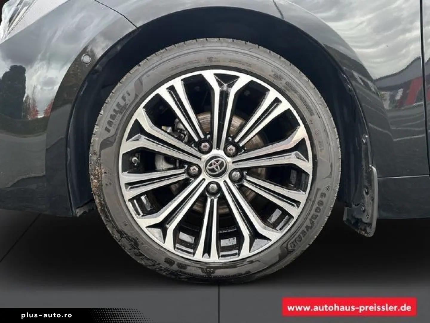 Corolla Hybrid Team D AHK Soundsystem LED Blendf