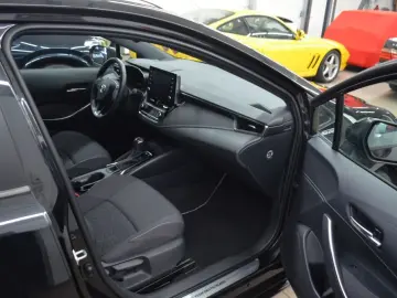 Corolla TS 1.8 Hybrid Team D  TECHNIK-PAKET PDC