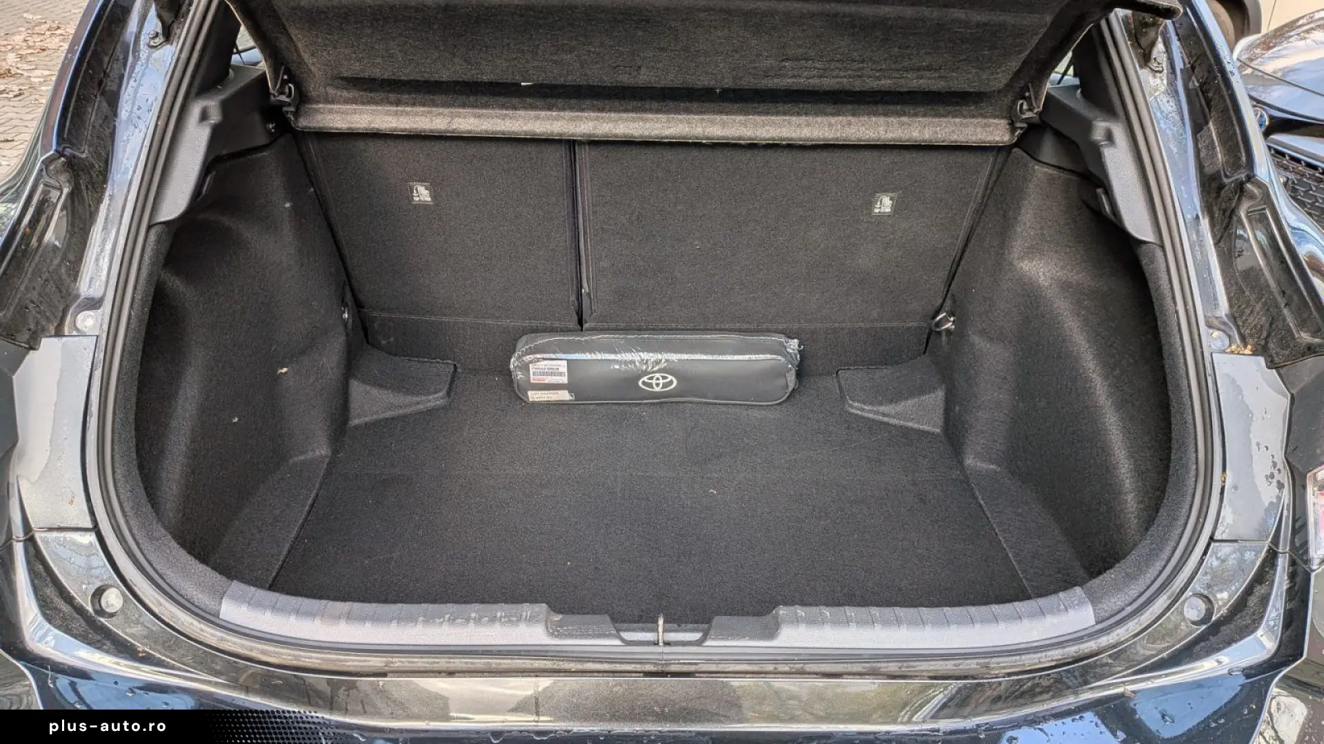 Corolla 1.8l Hybrid  Business Edition  Einparkse