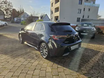 Corolla 2.0 Hybrid Team Deutschland