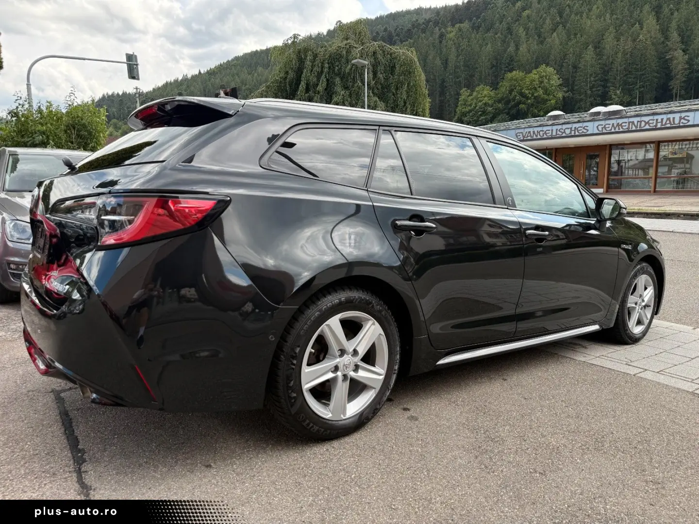 Corolla Touring Sports Hybrid Team D