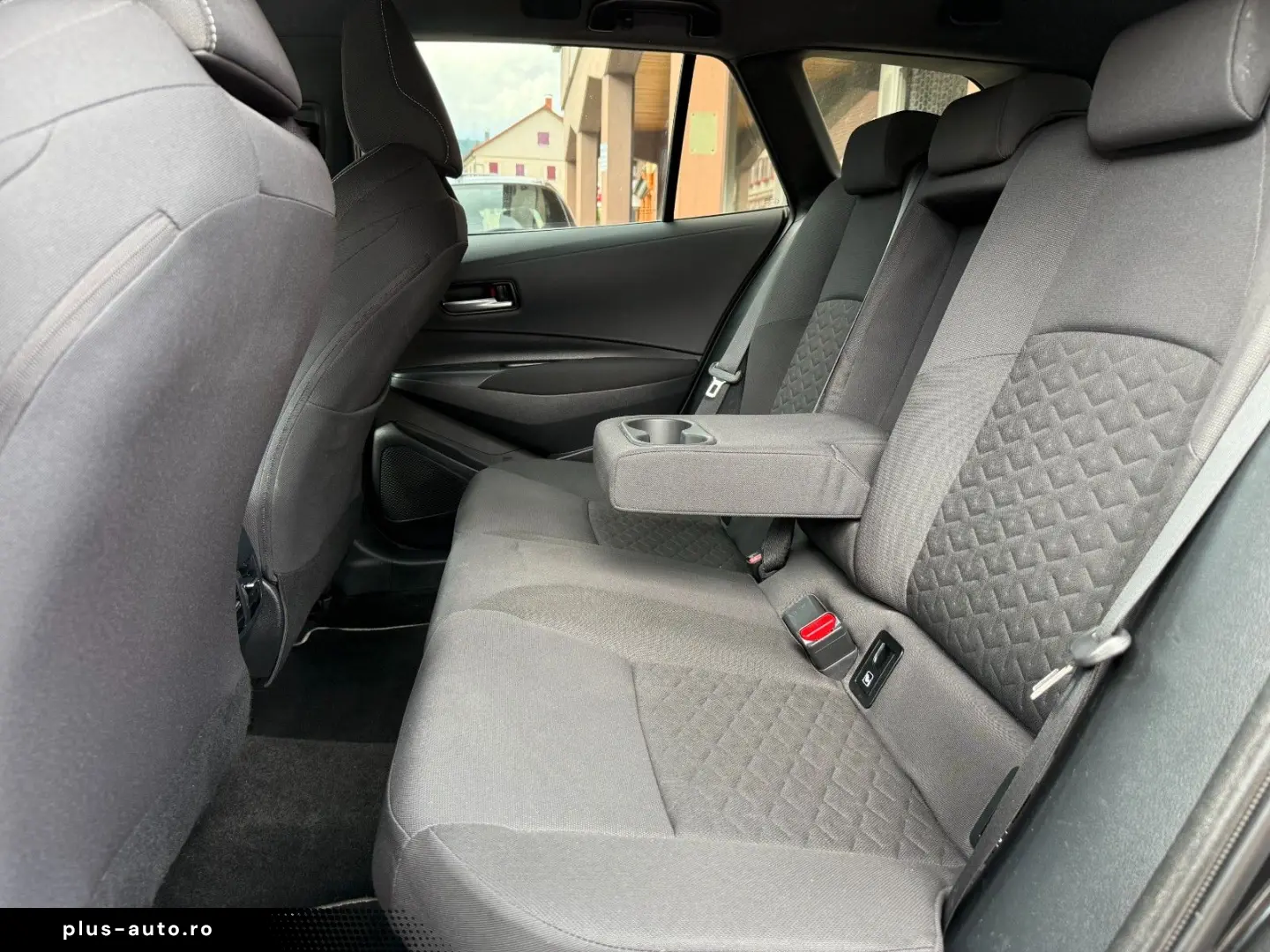 Corolla Touring Sports Hybrid Team D