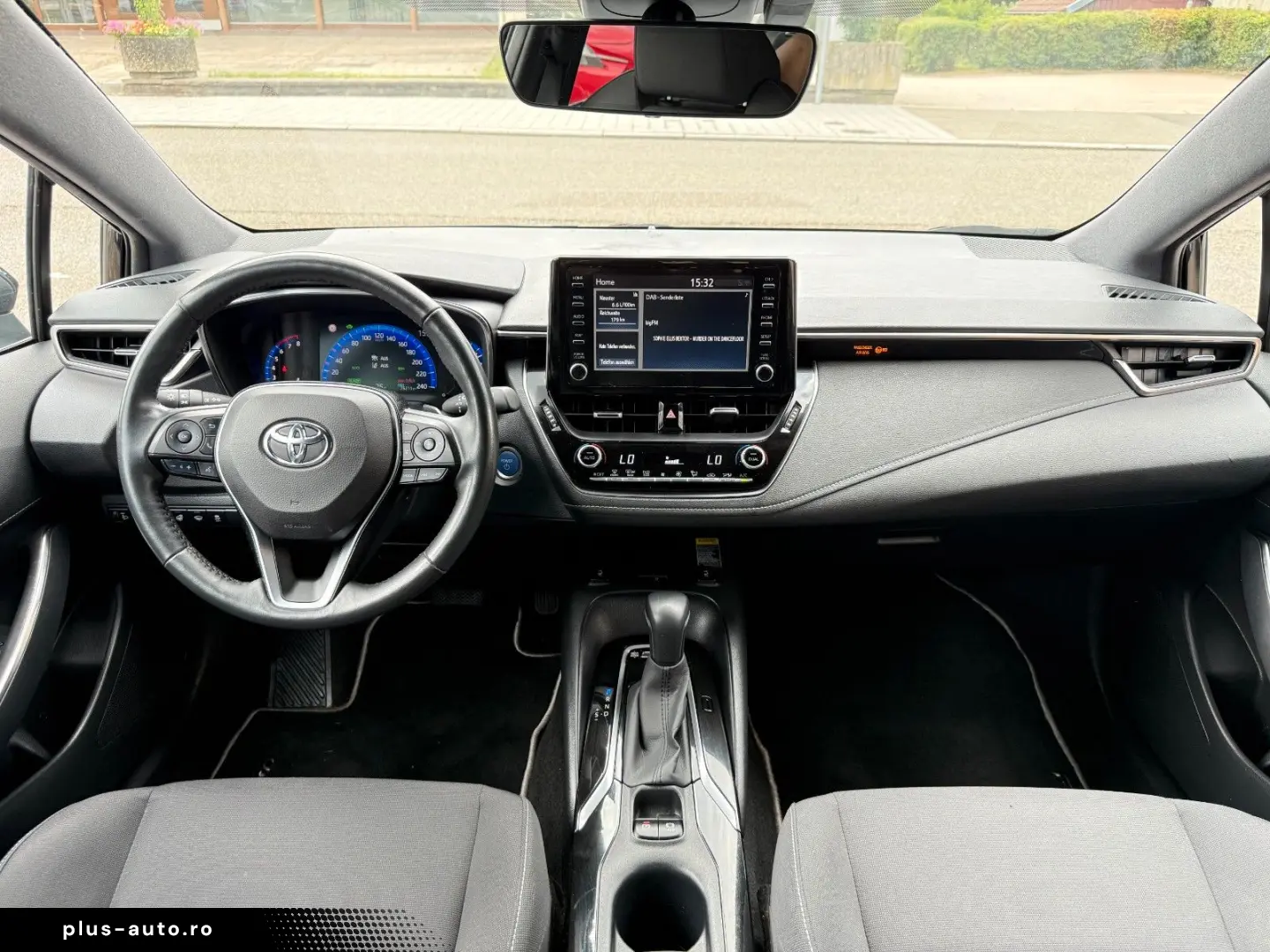 Corolla Touring Sports Hybrid Team D