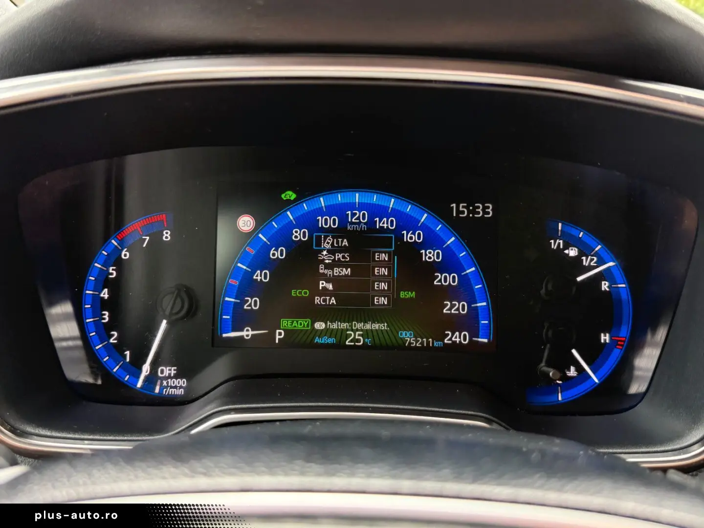 Corolla Touring Sports Hybrid Team D