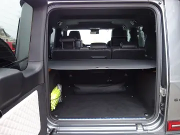 G 63 AMG MANUFAKTUR REARTV SD STDHZG ACC 360 AHK