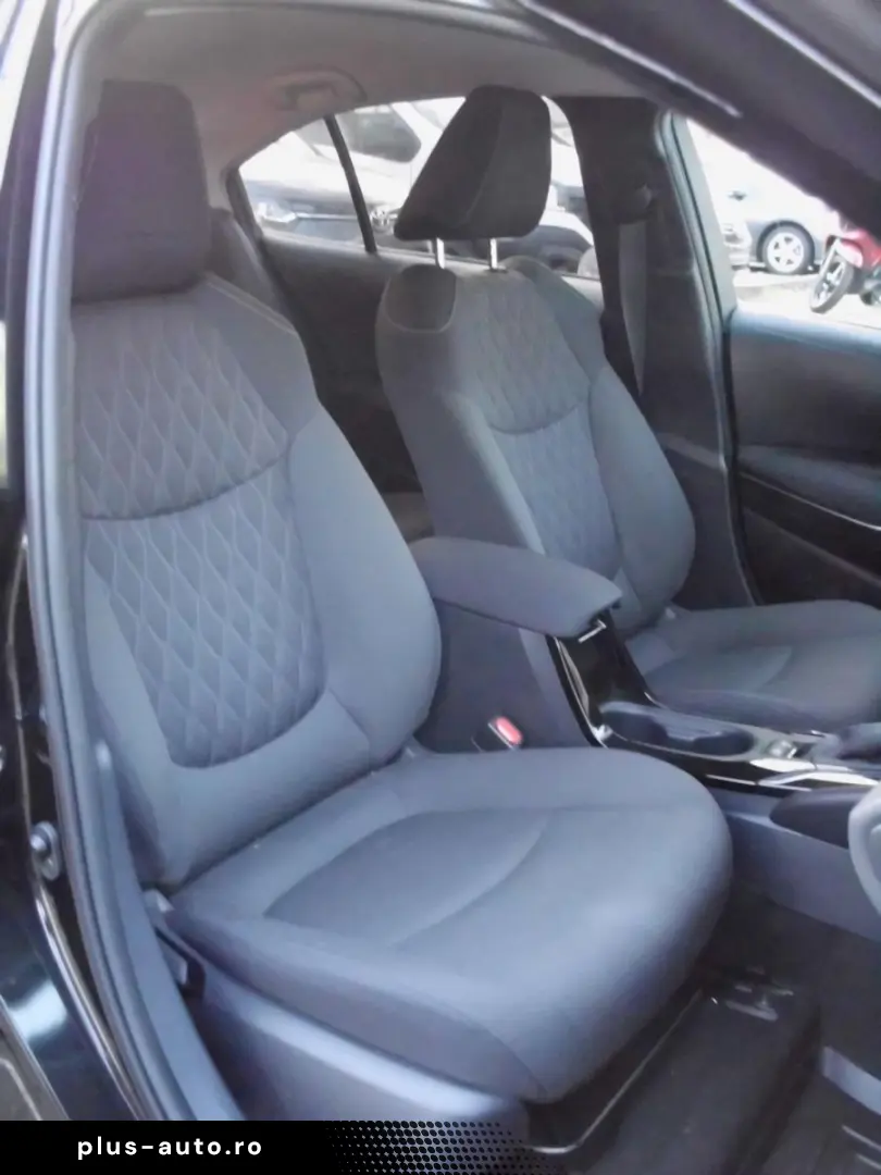 Corolla  Hybrid Team D