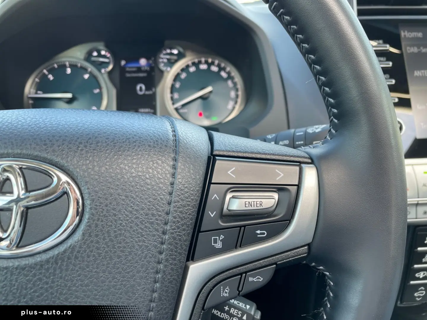 Land Cruiser 2.8 D-4D Automatik TEC-Edition  AHK