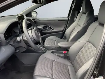 Yaris Hybrid 130 1.5 Style  LED ACC CAM SHZ Navi