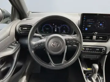 Yaris Hybrid 130 1.5 Style  LED ACC CAM SHZ Navi