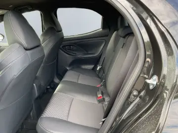 Yaris Hybrid 130 1.5 Style  LED ACC CAM SHZ Navi