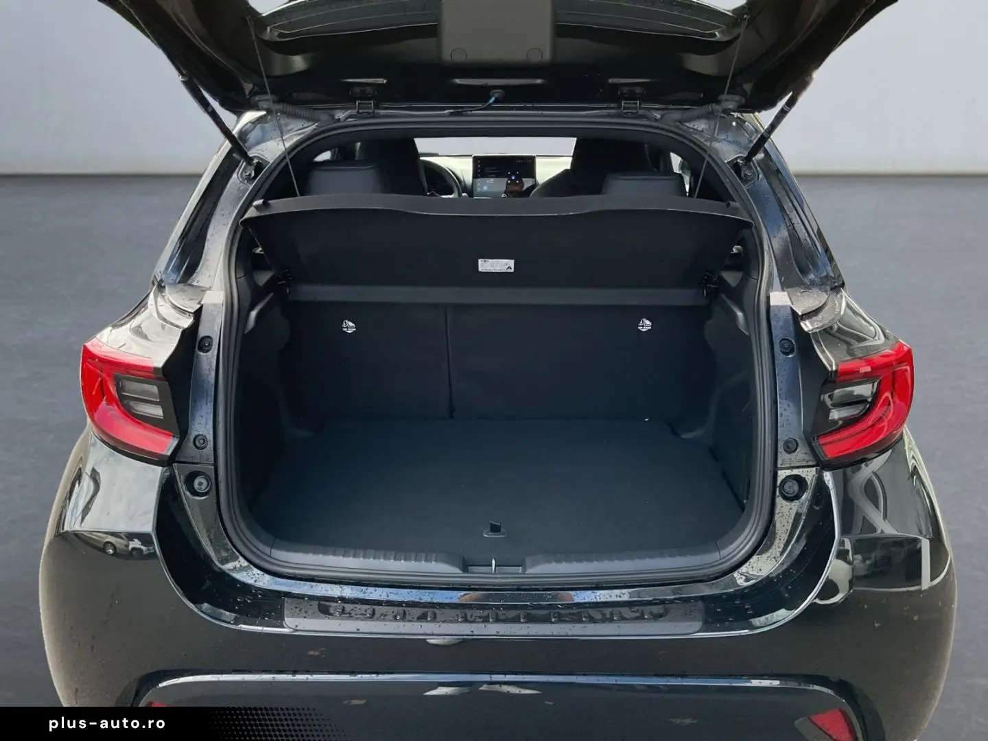 Yaris Hybrid 130 1.5 Style  LED ACC CAM SHZ Navi