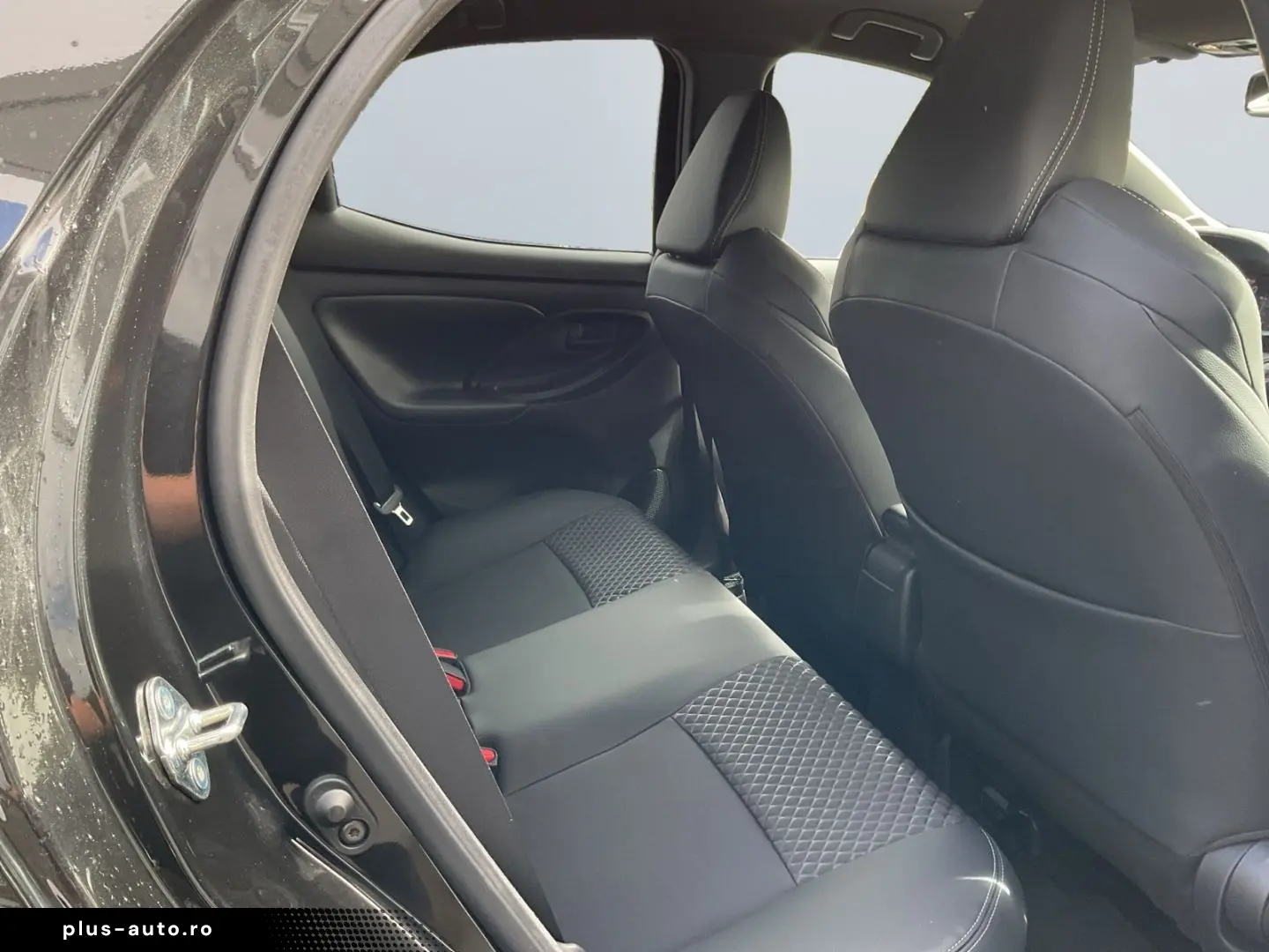 Yaris Hybrid 130 1.5 Style  LED ACC CAM SHZ Navi