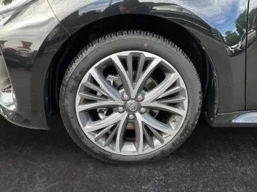 Yaris Hybrid 130 1.5 Style  LED ACC CAM SHZ Navi