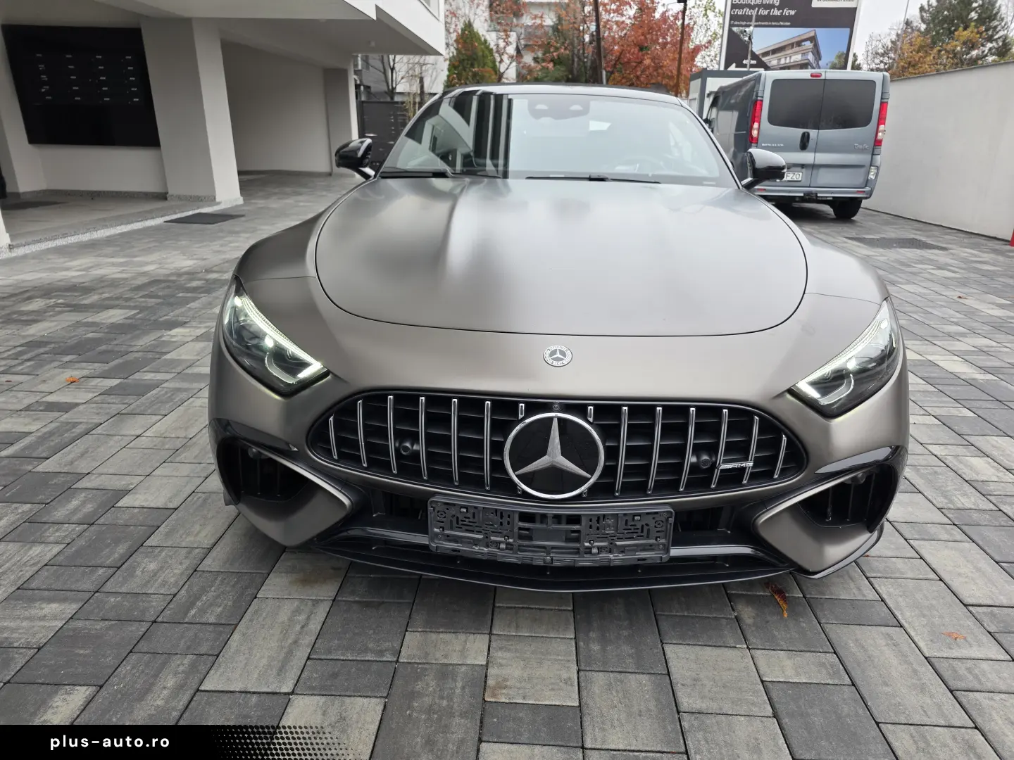 Mercedes Benz SL63 AMG