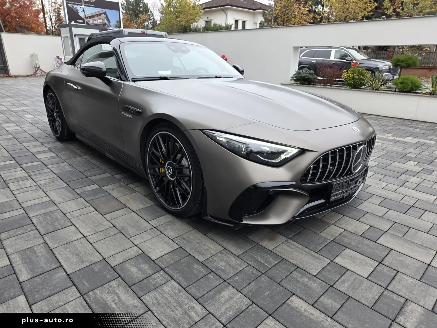 Mercedes Benz SL63 AMG