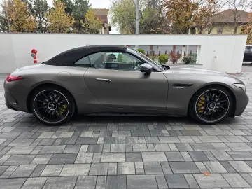 Mercedes Benz SL63 AMG