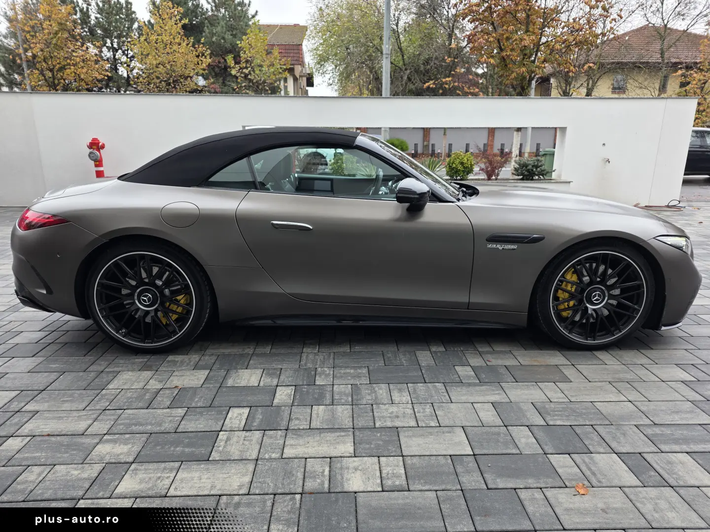 Mercedes Benz SL63 AMG