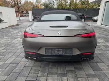 Mercedes Benz SL63 AMG