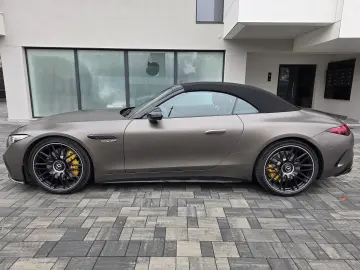 Mercedes Benz SL63 AMG