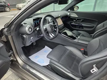 Mercedes Benz SL63 AMG