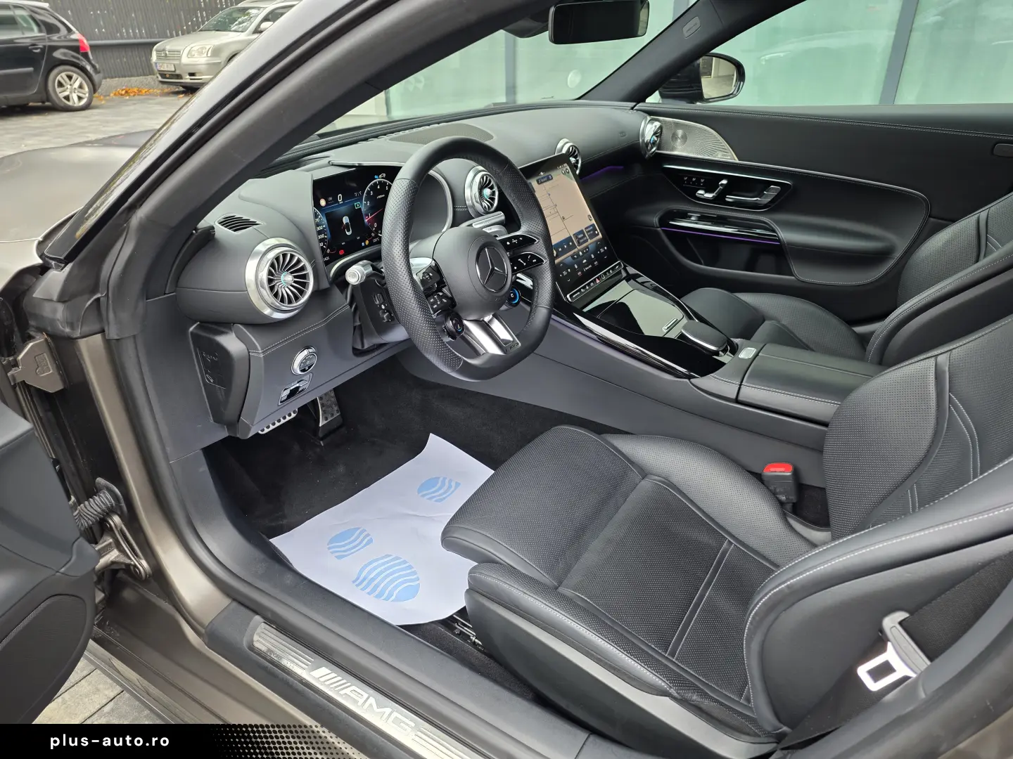 Mercedes Benz SL63 AMG