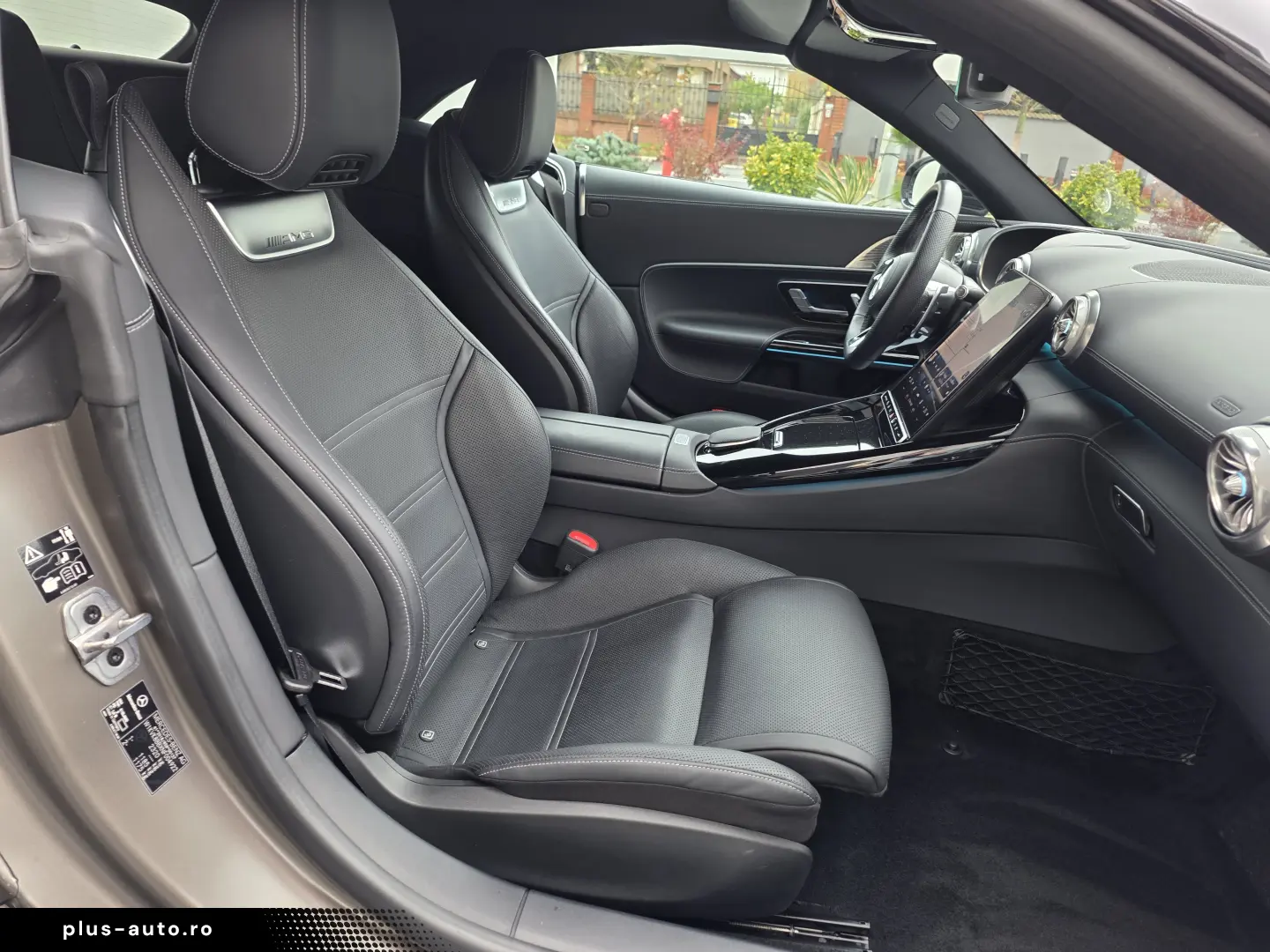 Mercedes Benz SL63 AMG