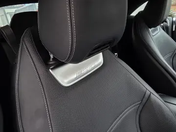 Mercedes Benz SL63 AMG