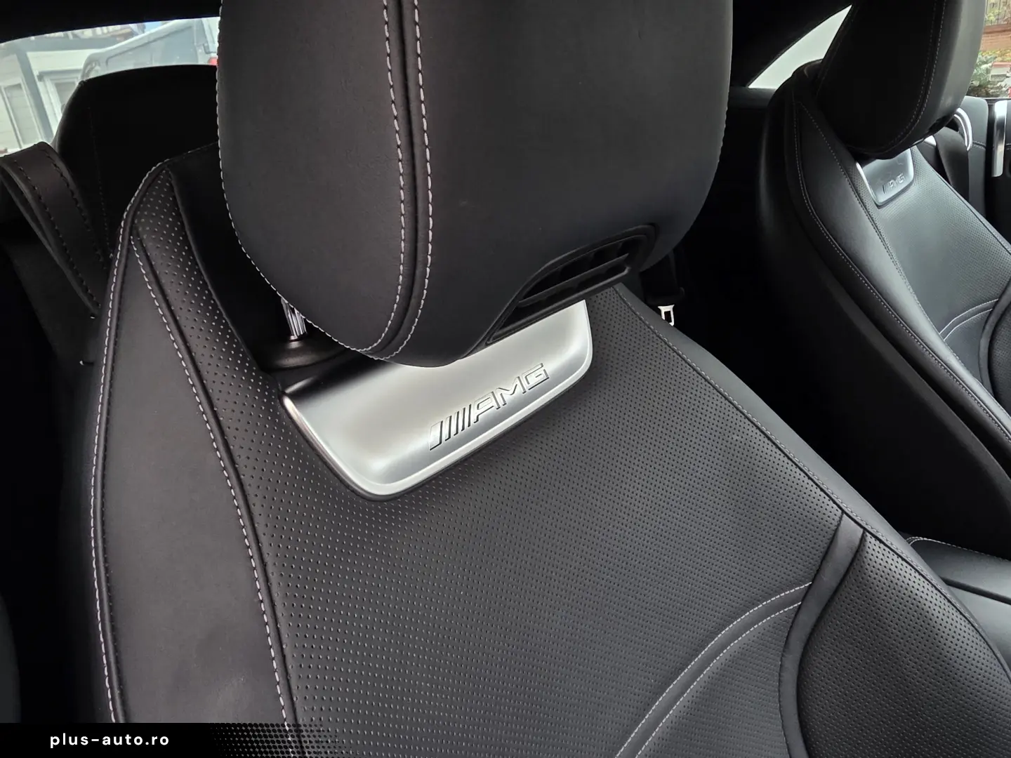 Mercedes Benz SL63 AMG