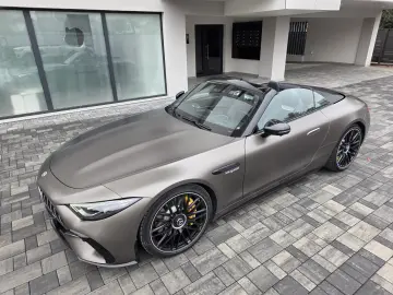 Mercedes Benz SL63 AMG