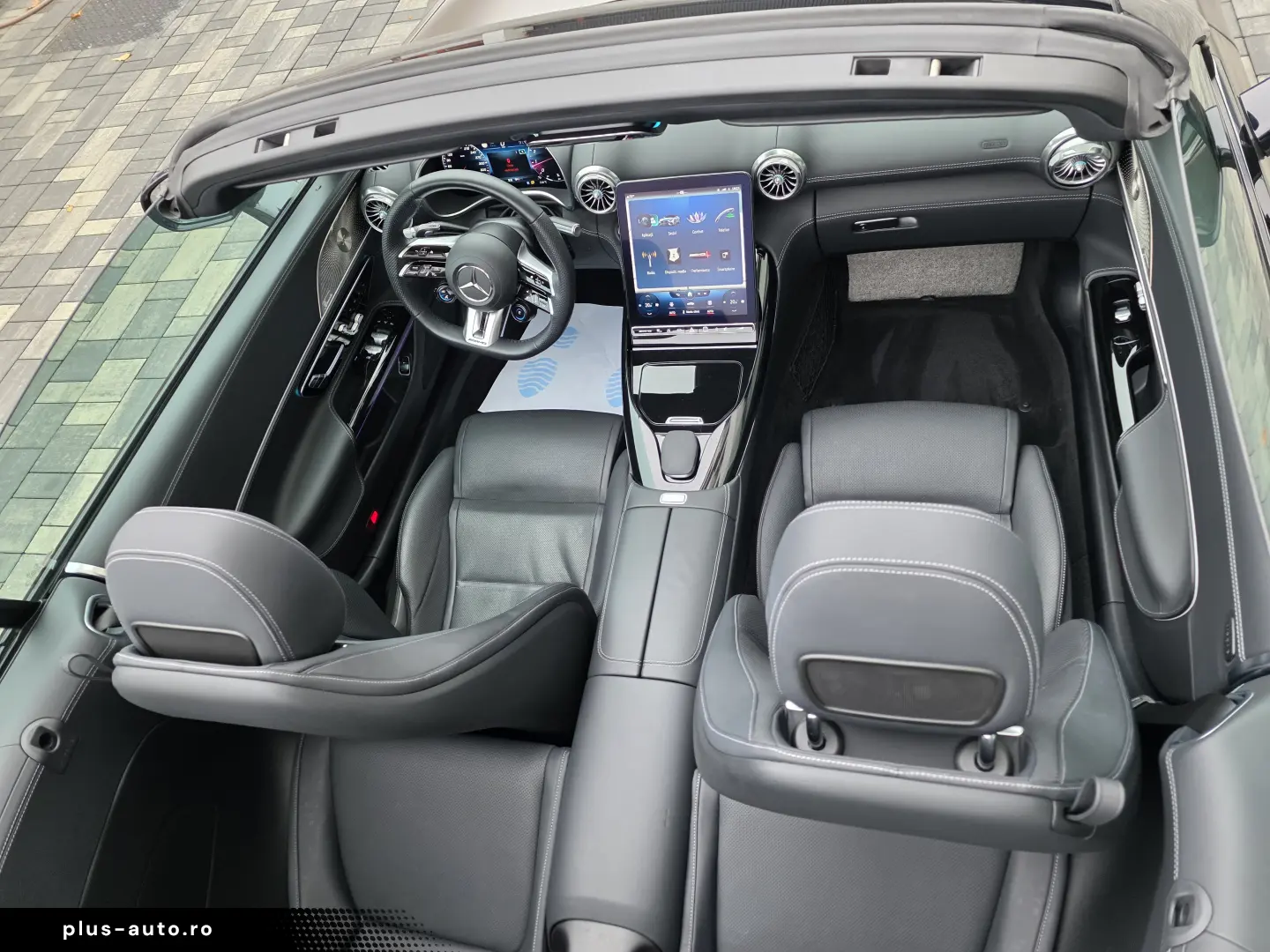 Mercedes Benz SL63 AMG