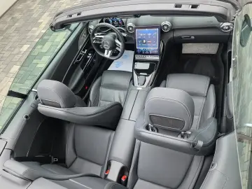 Mercedes Benz SL63 AMG