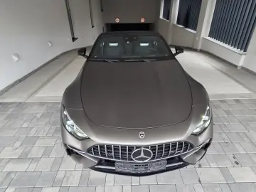Mercedes Benz SL63 AMG