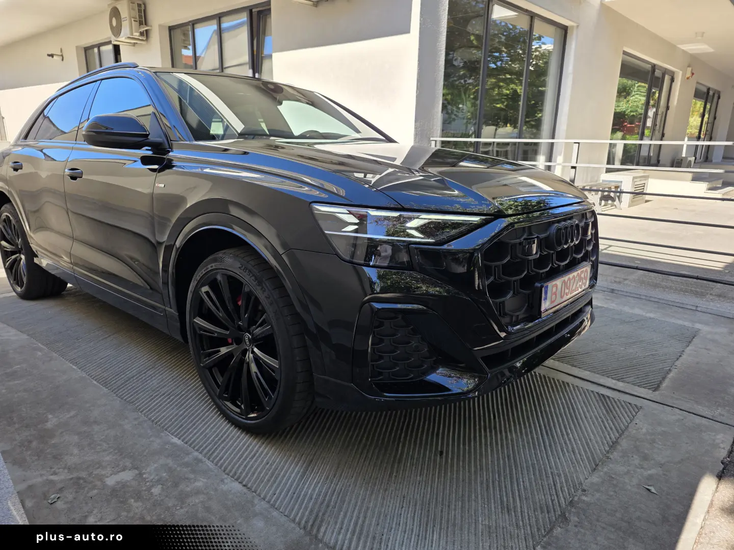 Audi Q8 50 TDI STOC Bucuresti   masina noua 2025