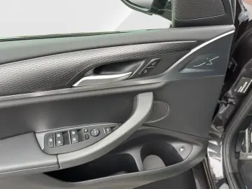 X3 xDrive30e M Sport