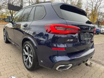 X5 X Drive 45e M Sport 360 -Kamera B&W