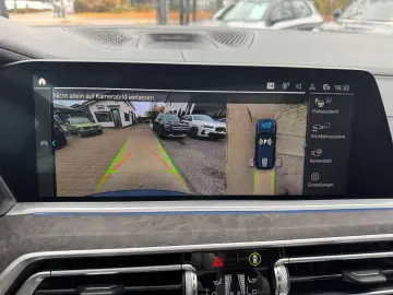 X5 X Drive 45e M Sport 360 -Kamera B&W