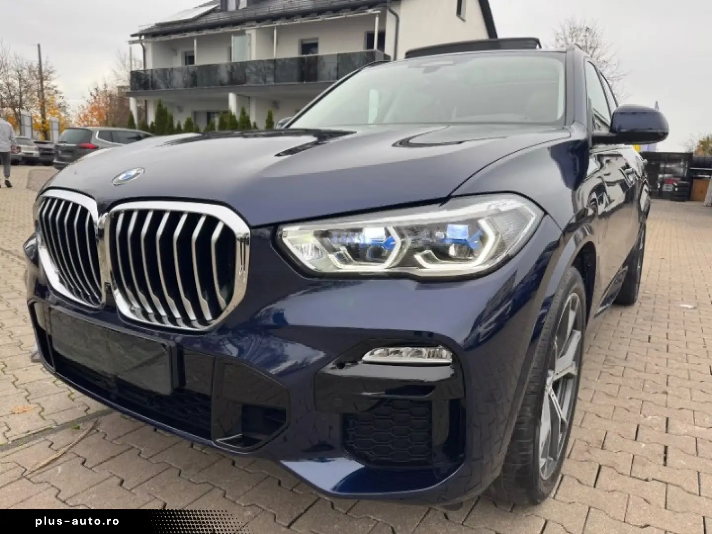 X5 X Drive 45e M Sport 360 -Kamera B&W