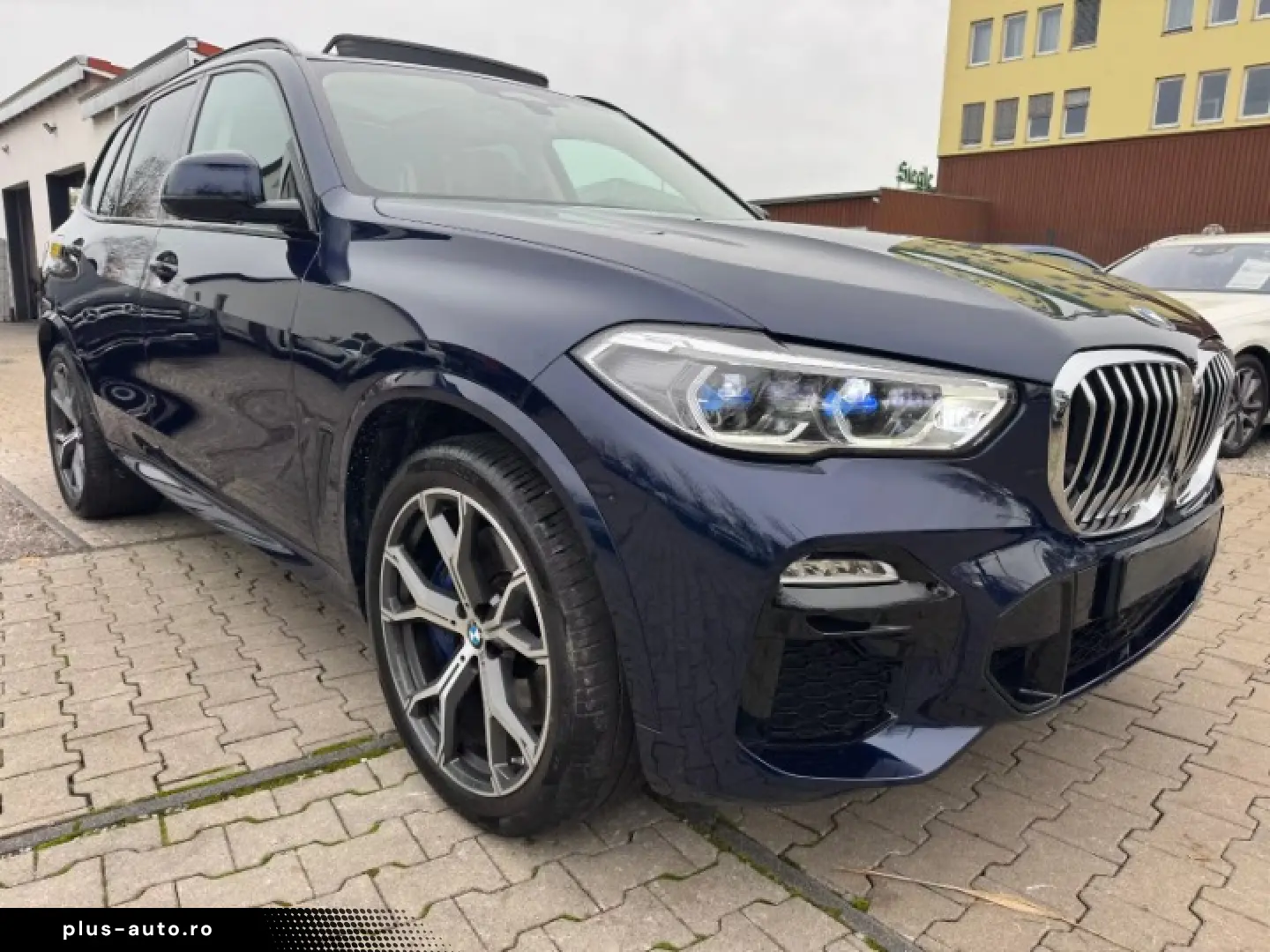 X5 X Drive 45e M Sport 360 -Kamera B&W