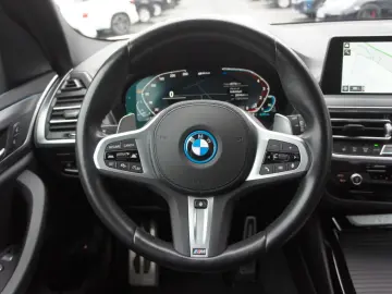 X3 xDrive 30e M Sport