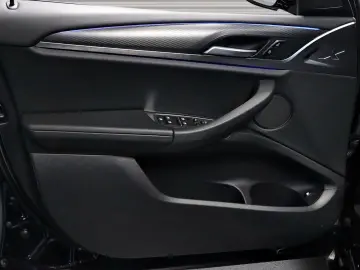 X3 xDrive30e M Sport AHK