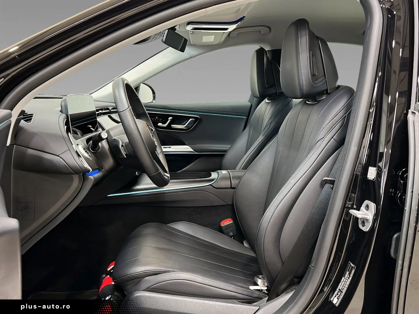 E 450 4M Limo AVANTGARDE LED DISTR Memo TotW 360