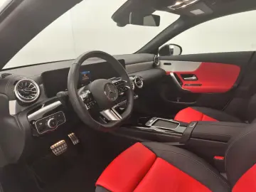 CLA 250 4M Coupé AMG Premium StHz Pano Night