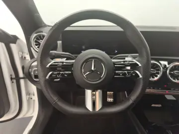 CLA 250 4M Coupé AMG Premium StHz Pano Night